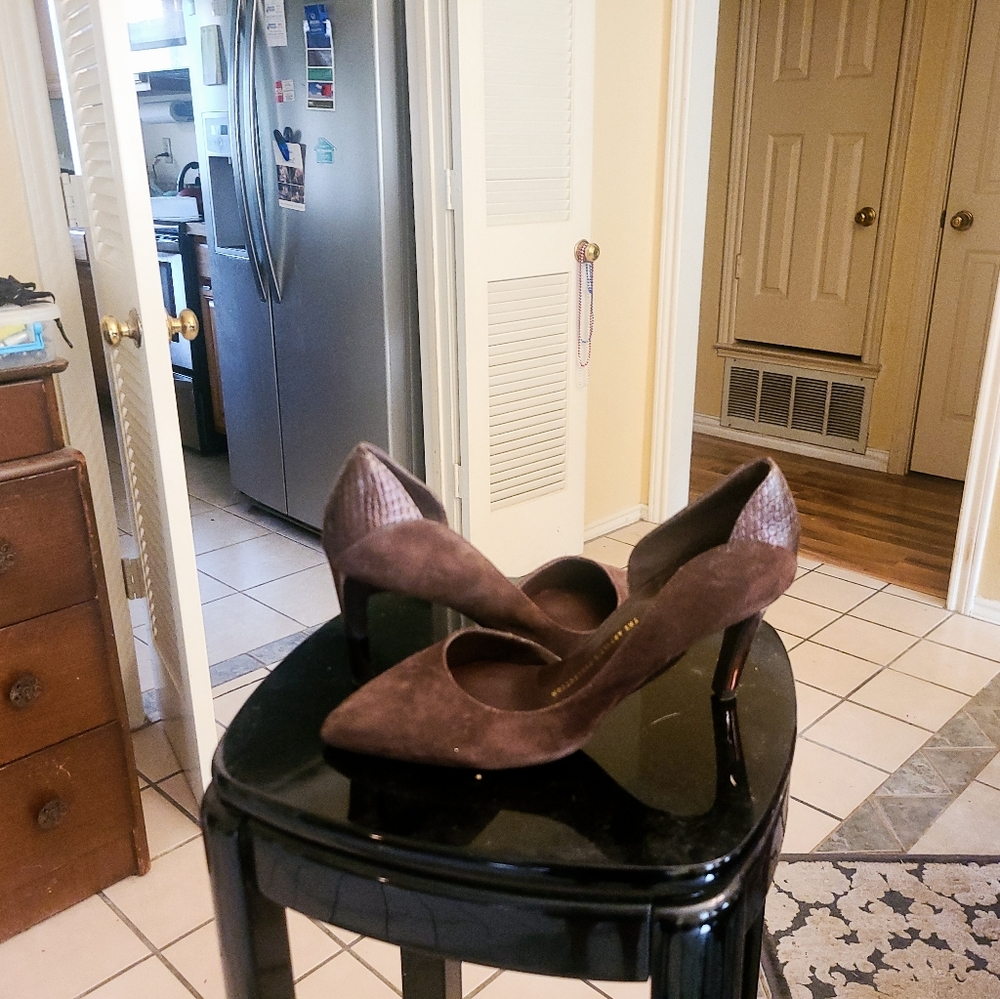 Shoes - Picture 10 of 16